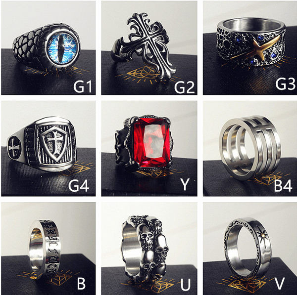 Ανδρικό δαχτυλίδι με διαφορετική στάμπα από ατσάλι τιτανίου