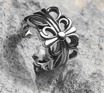 Ανδρικό δαχτυλίδι από ατσάλι τιτανίου με διαφορετικό στάμπα