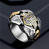 Vīriešu gredzens ar uzrakstu