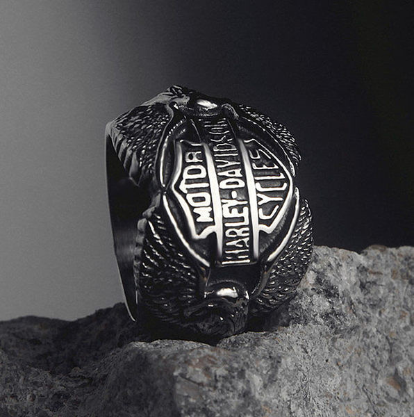 Vīriešu gredzens ar uzrakstu