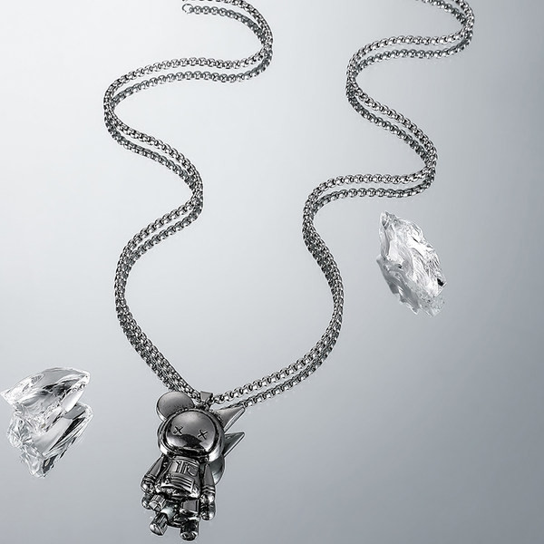 Novi model muškog lančića sa privjeskom