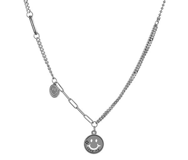 Ezüst színű férfi lánc medállal