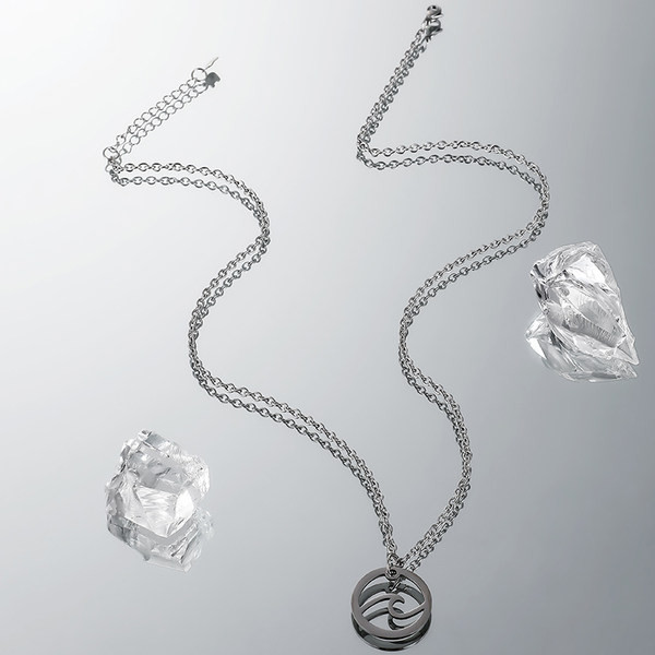 Férfi lánc medállal, két modell