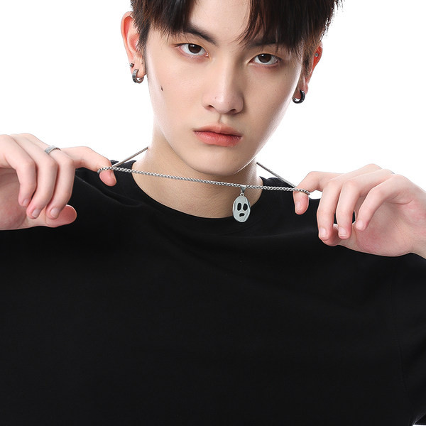 Sudraba vīriešu ķēdīte - ar kulonu