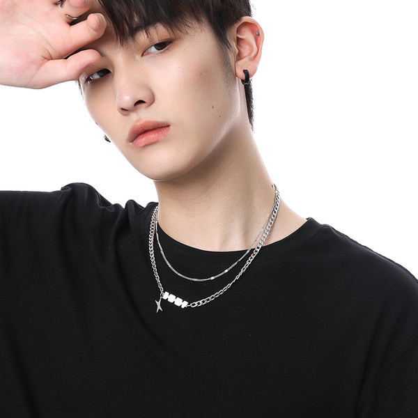 Ανδρική αλυσίδα δύο στρώσεων με μενταγιόν