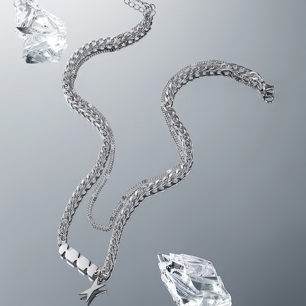 Ανδρική αλυσίδα δύο στρώσεων με μενταγιόν