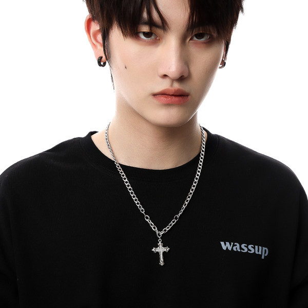 Stilīga tērauda ķēde vīriešiem ar krusta piekariņu