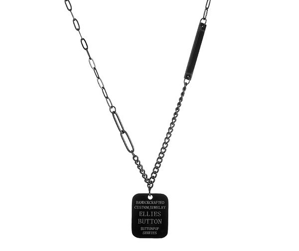 Vīriešu ķēde melnā krāsā ar flīzi