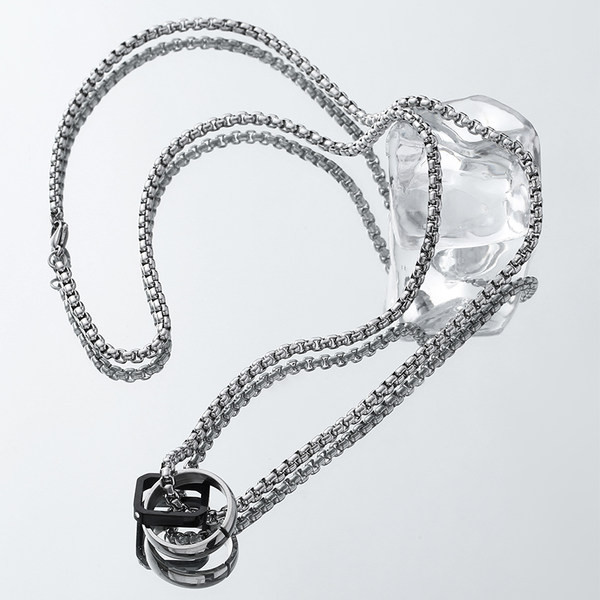 Ανδρική μοντέρνα αλυσίδα με κρεμαστό κρίκο