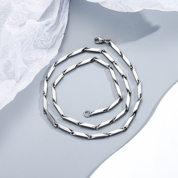 Tīra modeļa vīriešu titāna tērauda ķēde