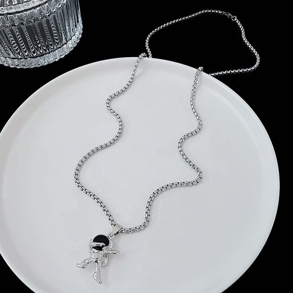 Alkalmi férfi lánc űrhajós medállal