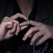 Rotējošais gredzens izgatavots no sudraba krāsas tērauda