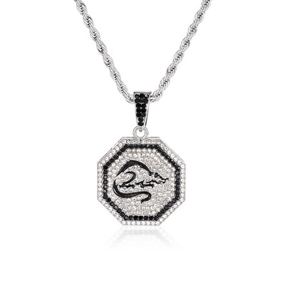 Vīriešu kaklarota ar kulonu un dekoratīviem akmeņiem