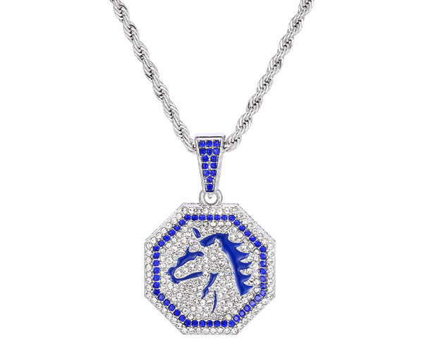 Vīriešu kaklarota ar kulonu un dekoratīviem akmeņiem