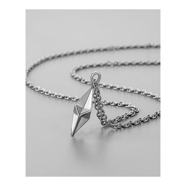 Vīriešu ķēde ar kulonu