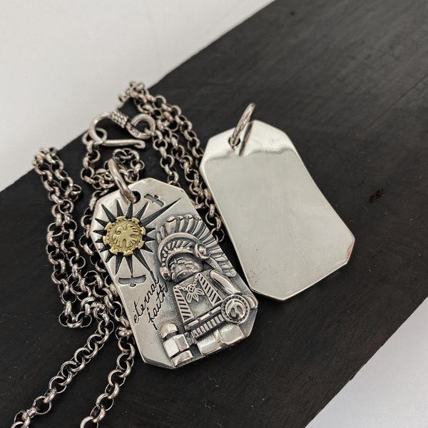 Moderan muški lanac s privjeskom