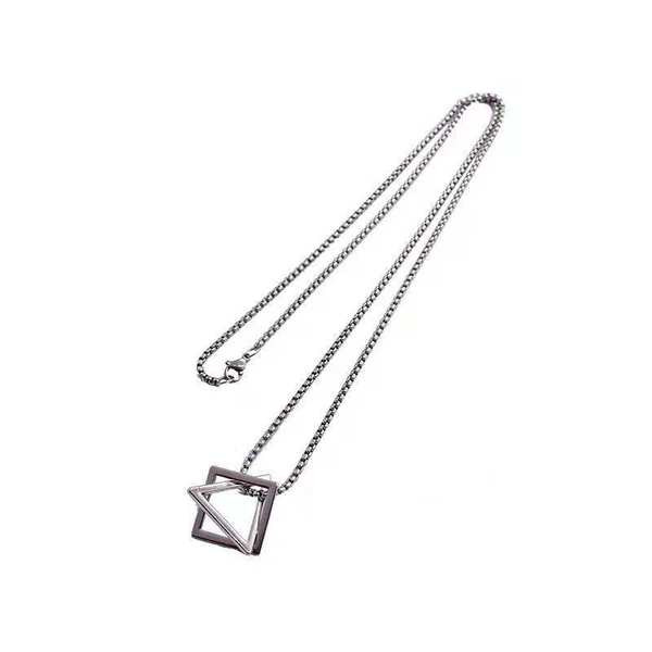 Vīriešu kaklarota ar ģeometriskas formas kulonu