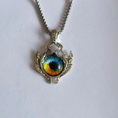 Jauna modeļa vīriešu ķēde ar akmens kulonu