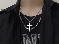 Vyriška grandinėlė iš dviejų eilių su kryžminiu pakabuku