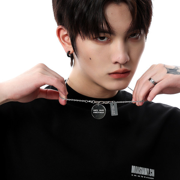 Ανδρική αλυσίδα από τιτάνιο με αλυσίδα διπλής στρώσης