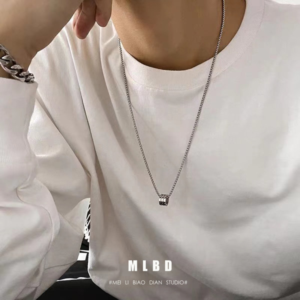 Ατσάλινο αλυσίδα με μενταγιόν