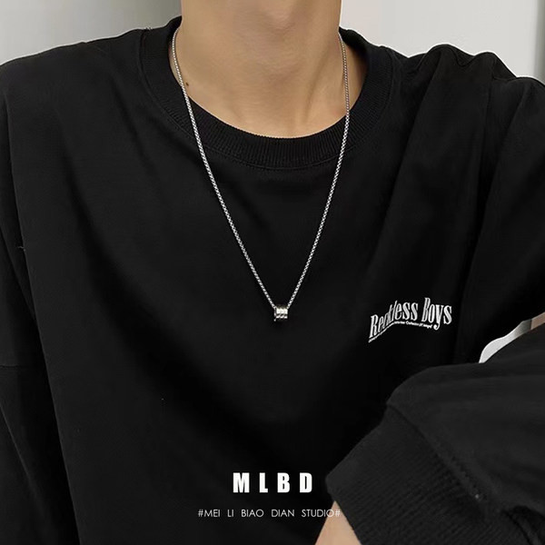 Ατσάλινο αλυσίδα με μενταγιόν