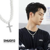 Muška biserna ogrlica s privjeskom u obliku križa i ukrasnim kamenčićima