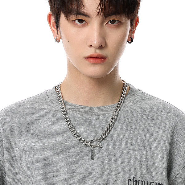 Férfi lánc ezüst színben