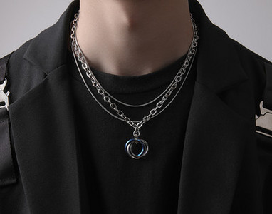 Αλυσίδα σε τρεις σειρές - με μεγάλο πλέγμα και ασημένιο μενταγιόν