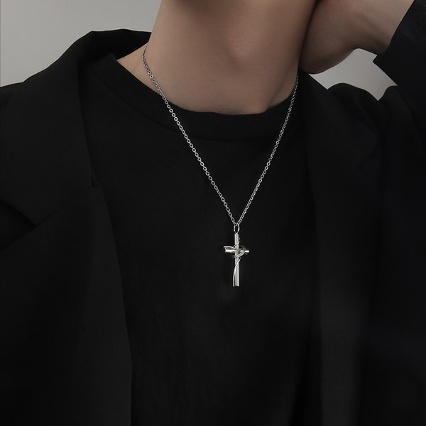 Ανδρική αλυσίδα με σταυρωτό μενταγιόν από ατσάλι