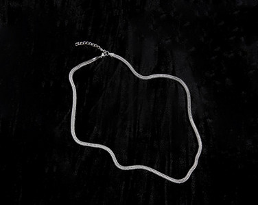 Ležerni model muškog lanca od čelika od titana