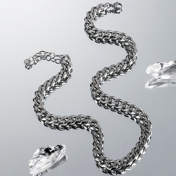 Ανδρική αλυσίδα από μασίφ ατσάλι τιτανίου