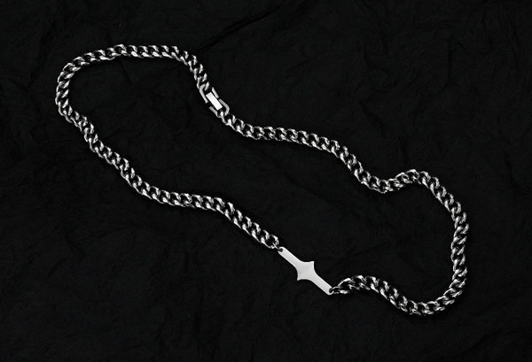 Férfi lánc ezüst színben