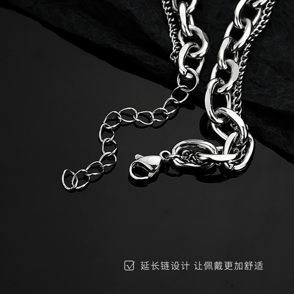 Jauna modeļa vīriešu divslāņu ķēde