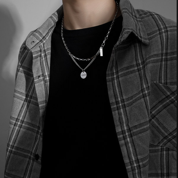 Ogrlica s privjeskom za muškarce