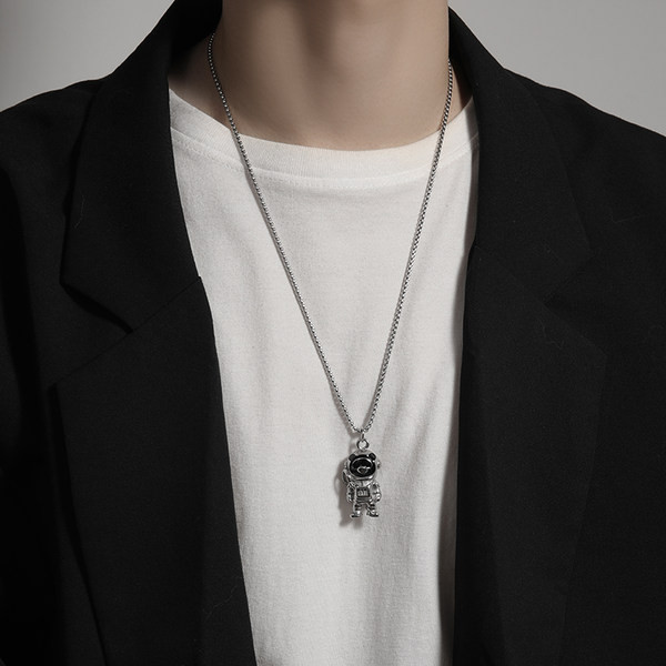 Ikdienas sudraba kulonu ķēde vīriešiem