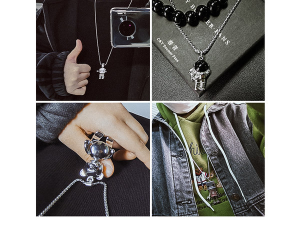 Moderna vīriešu kaklarota no titāna tērauda ar robota kulonu