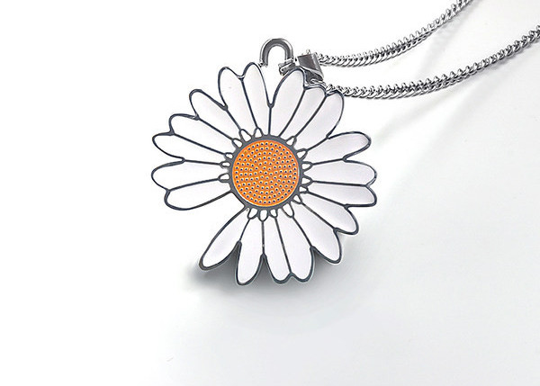 Ανδρική αλυσίδα από τιτάνιο με μενταγιόν λουλουδιών