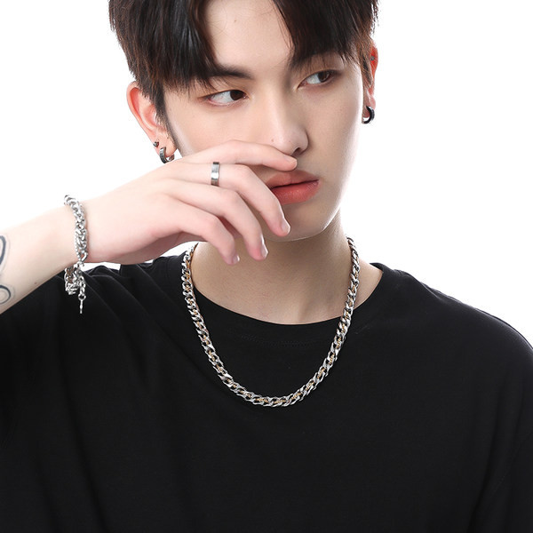 Divslāņu titāna tērauda ķēde