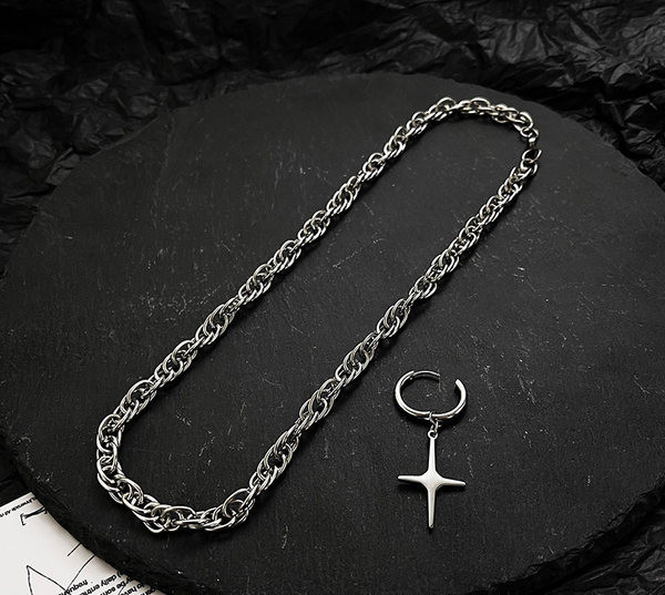 Hõbedast värvi meeste kett - ristiga