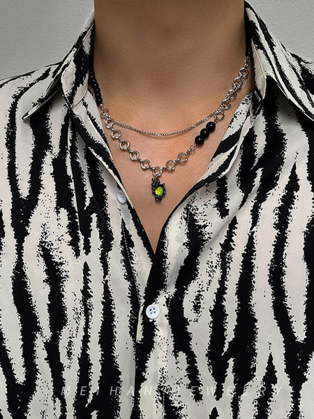 Moderna muška ogrlica s privjeskom od mjesečevog kamena