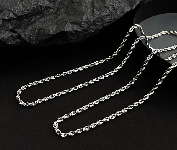 Ανδρική αλυσίδα σε δύο σειρές σε ασημί χρώμα