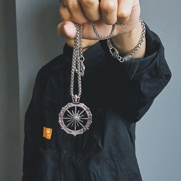 Ανδρική ατσάλινη αλυσίδα με μενταγιόν για τον ήλιο