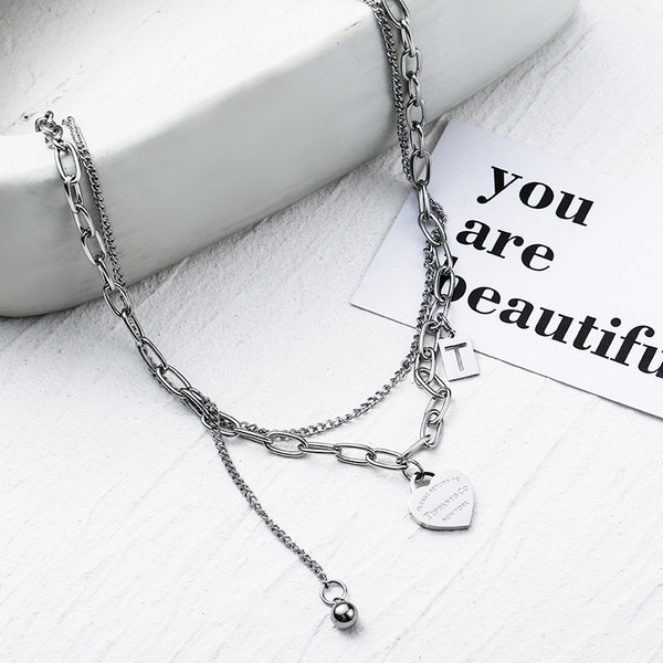 Kétrétegű női nyaklánc szív medállal és felirattal