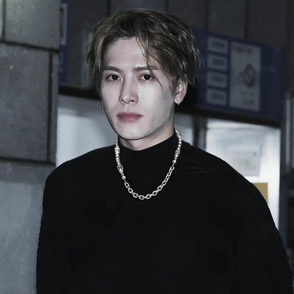 Lanac od titanijskog čelika s perlama