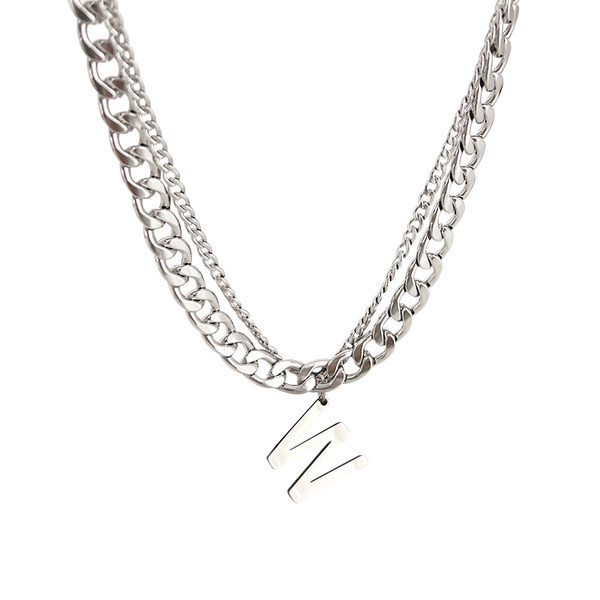 Kétsoros férfi nyaklánc ezüst színben, betűvel