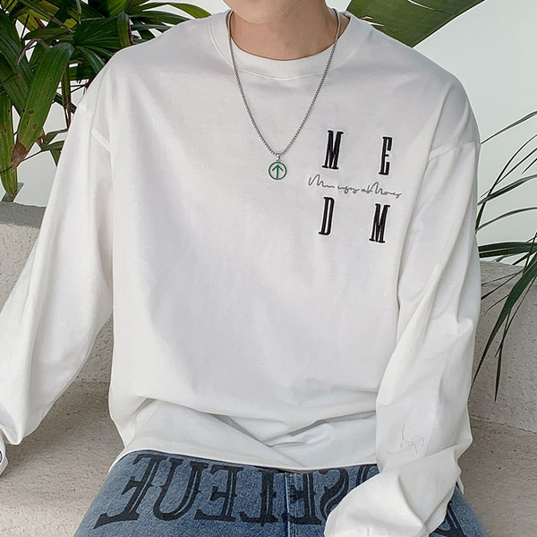 Vīriešu ķēde sudraba krāsā ar kulonu