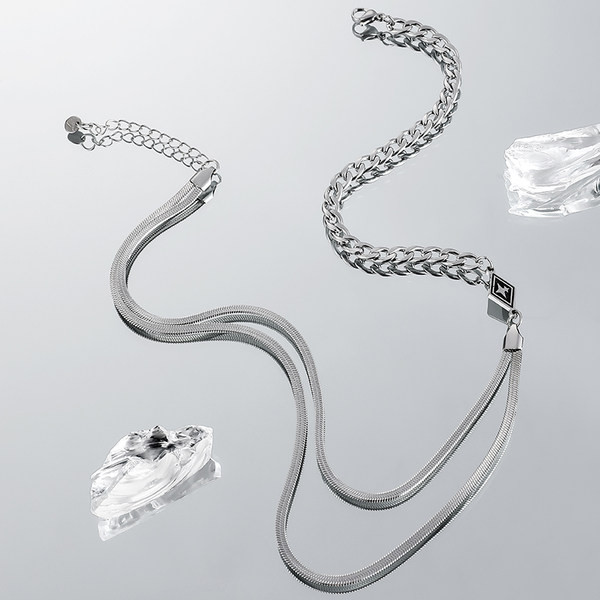 Vīriešu divslāņu titāna tērauda ķēde