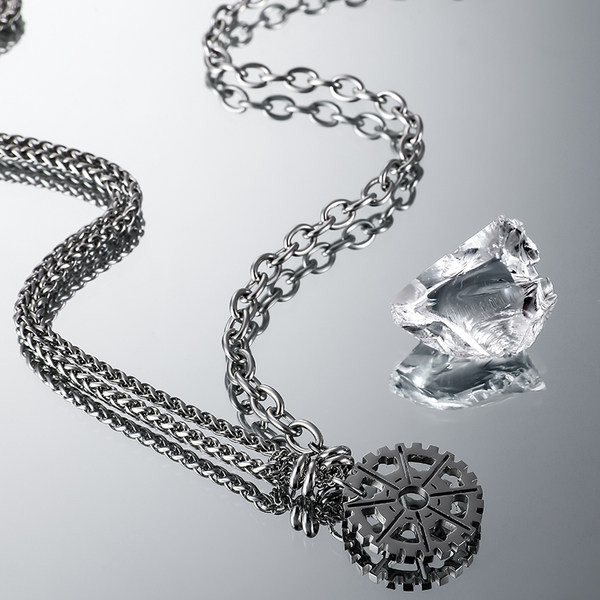 Stilīga vīriešu ķēde ar kulonu no tērauda