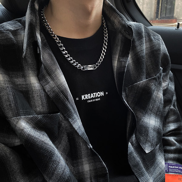 Vīriešu moderna uzrakstu ķēde